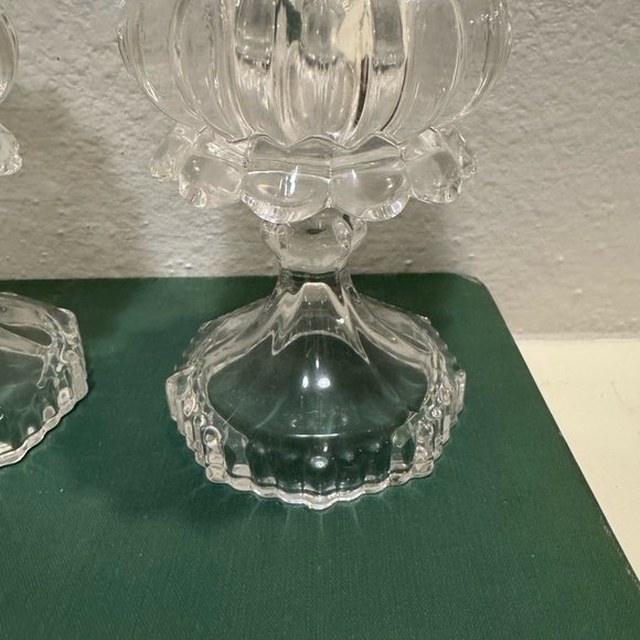 Vintage Pair of Crystal Tulip Candlestick Holders - Picture 5 of 10